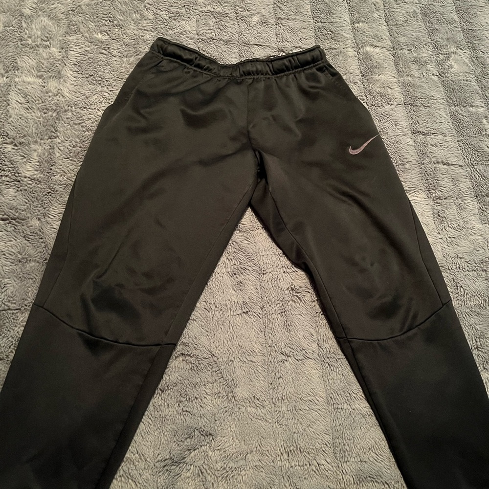 Mens MEDIUM Nike dri-fit joggers